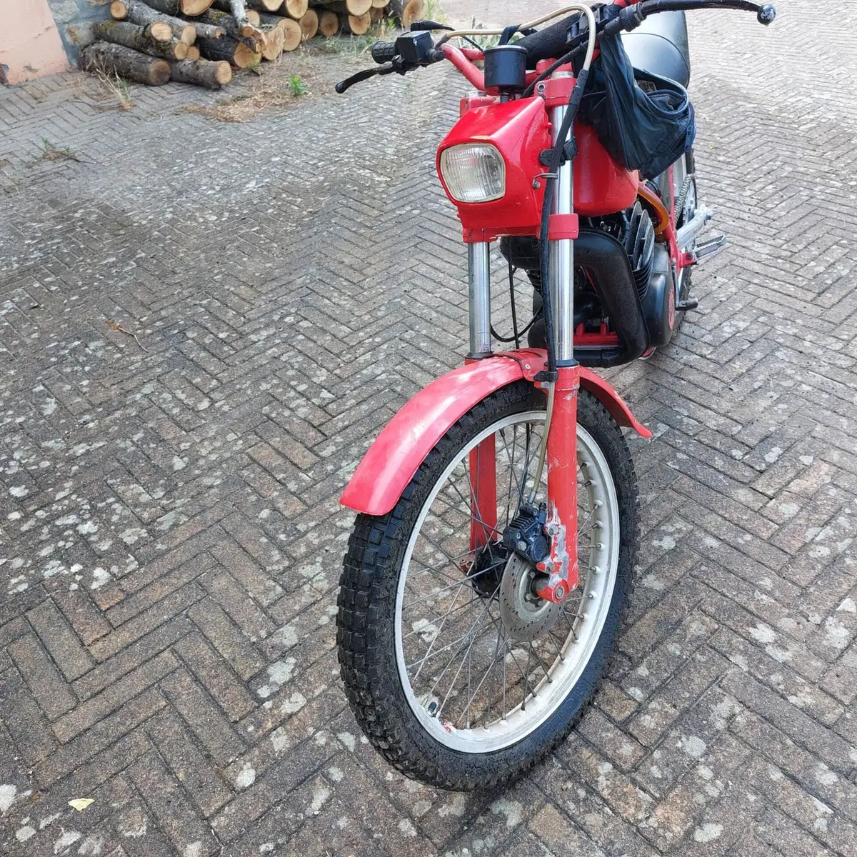 Montesa 39M COTA 242 (3)