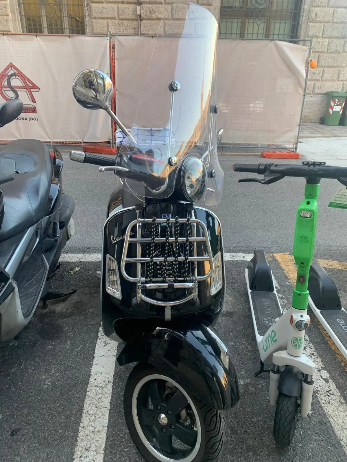 Vespa GTS 300 (2010 - 14) (2)