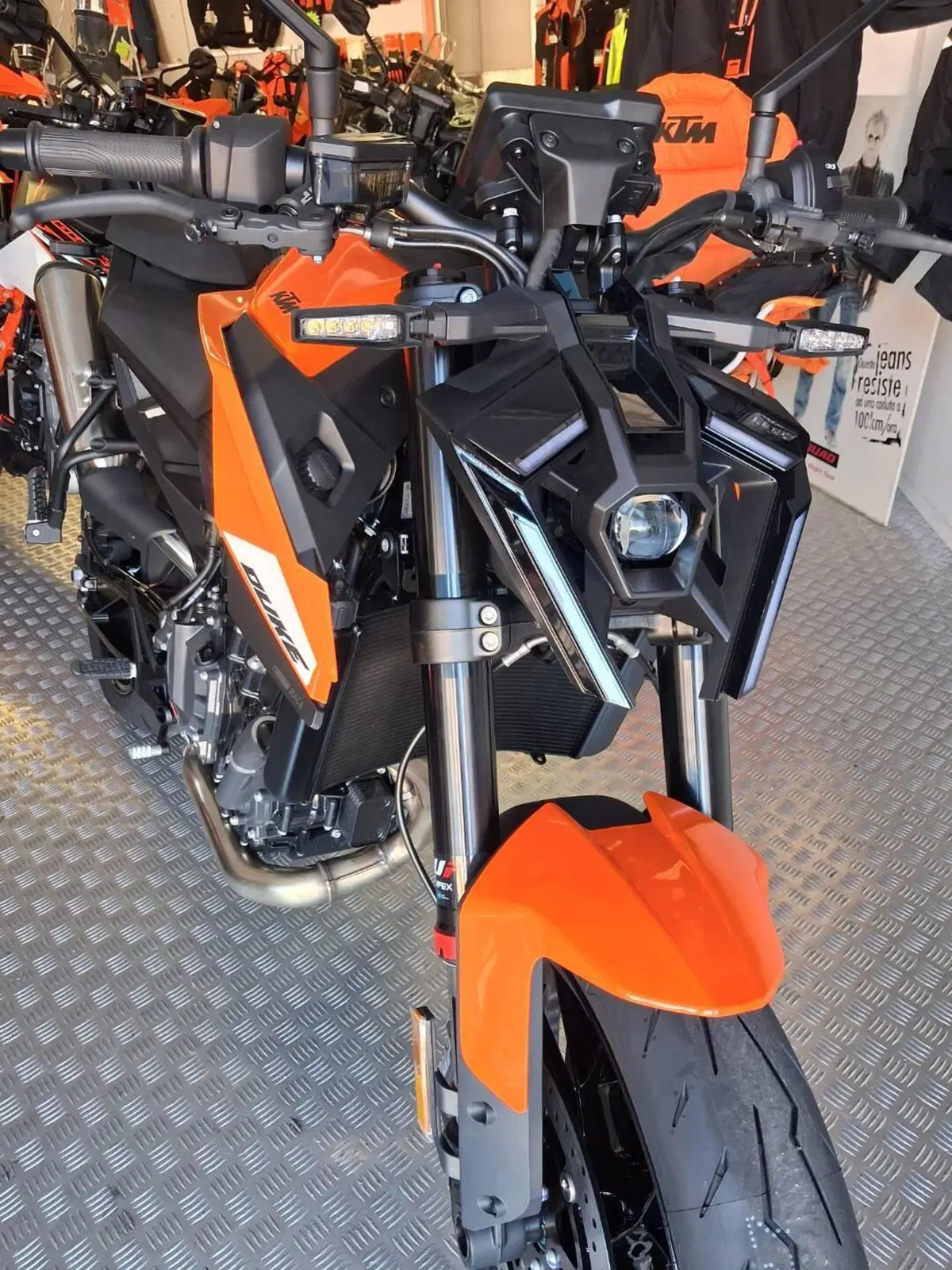 KTM 790 Duke (2027) (2)