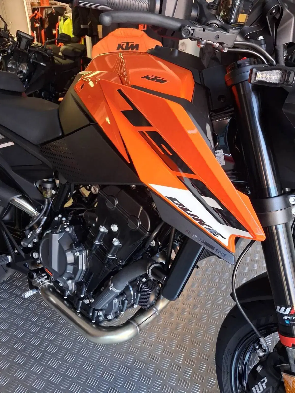 KTM 790 Duke (2027) (3)