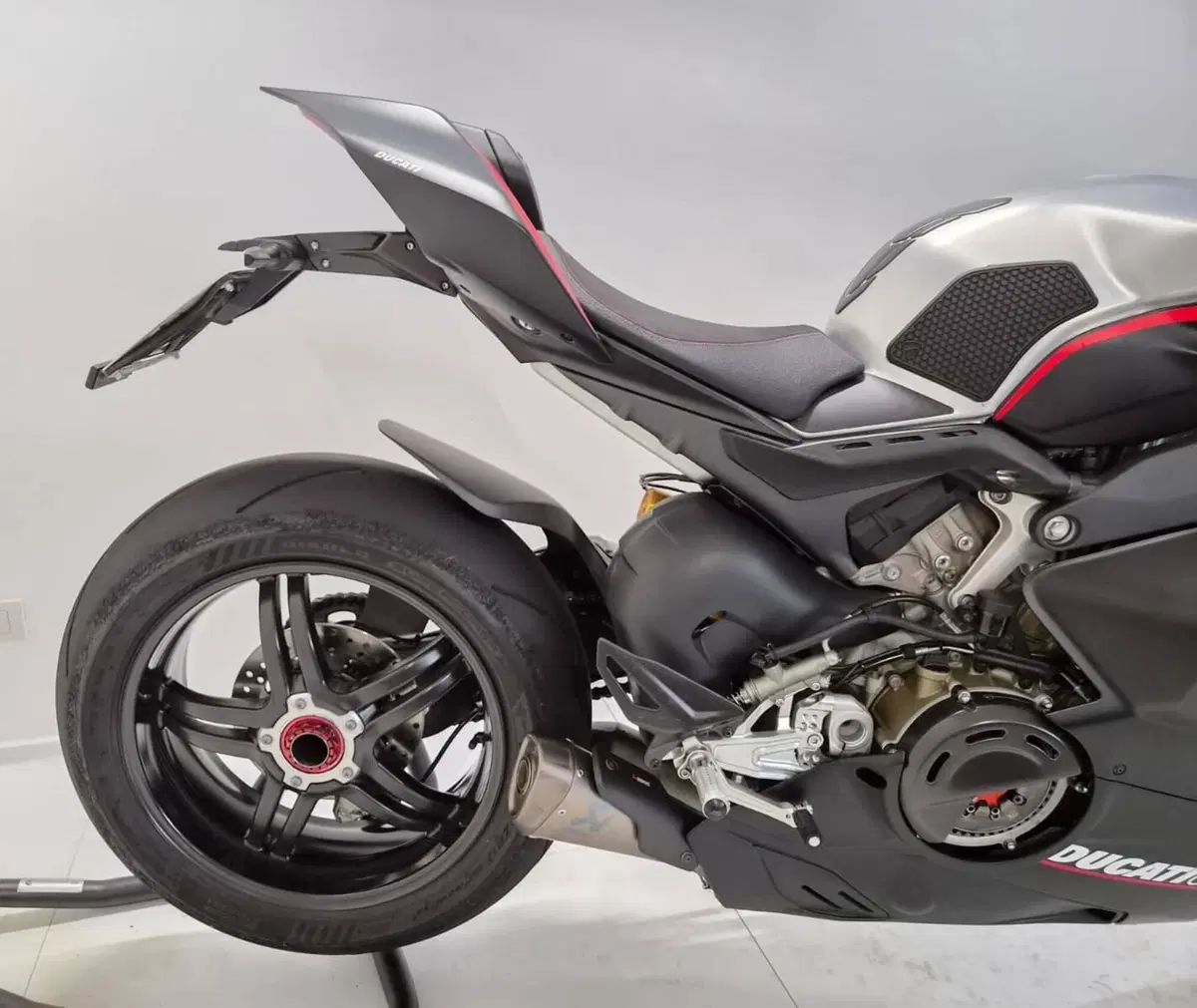 Ducati Panigale V4 1100 SP (2021) (5)