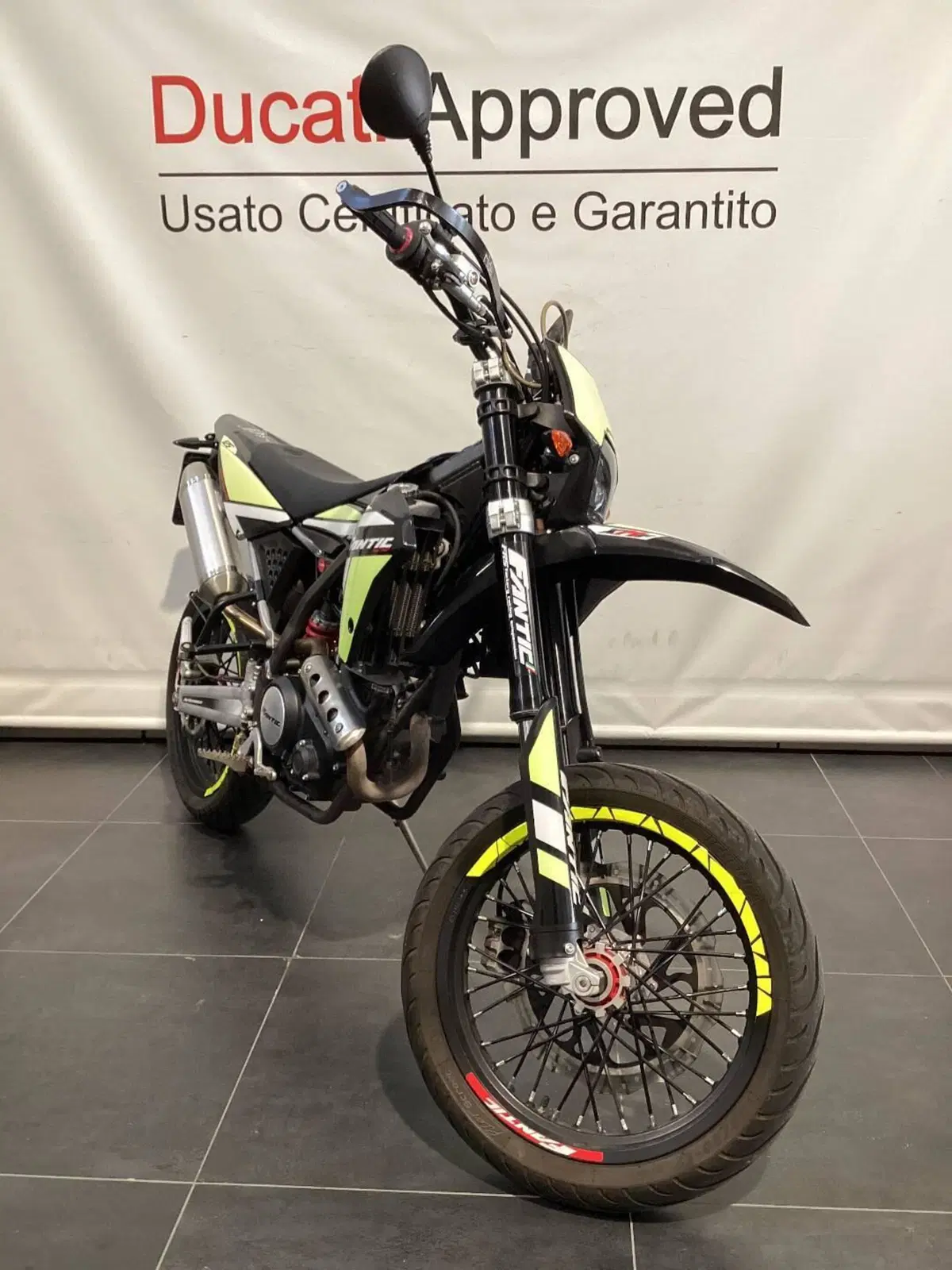 Fantic Motor XMF 125 Motard Performance 4T (2023 - 24) (2)