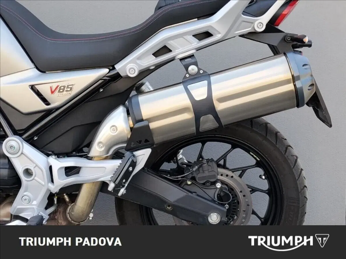 Moto Guzzi V85 Strada (2024 - 26) (7)