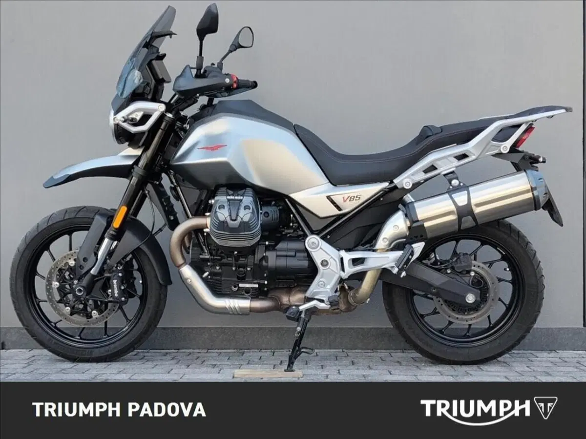 Moto Guzzi V85 Strada (2024 - 26) (6)