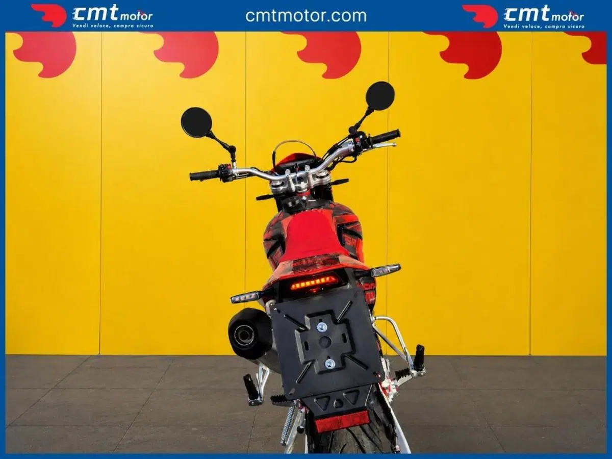Swm SM 125 R (2025 - 26) (10)
