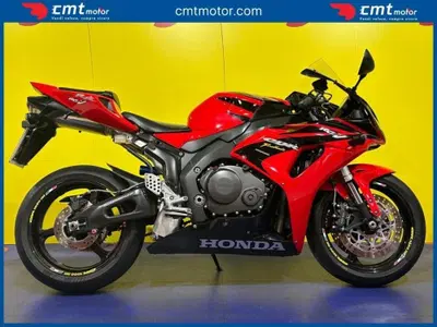 Honda CBR 1000 RR Fireblade (2006 - 07) usata