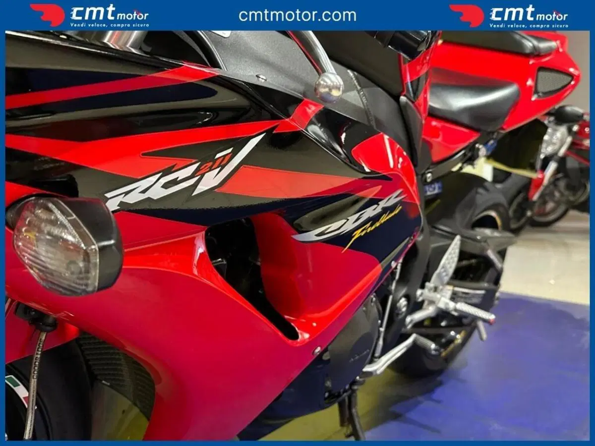 Honda CBR 1000 RR Fireblade (2006 - 07) (9)