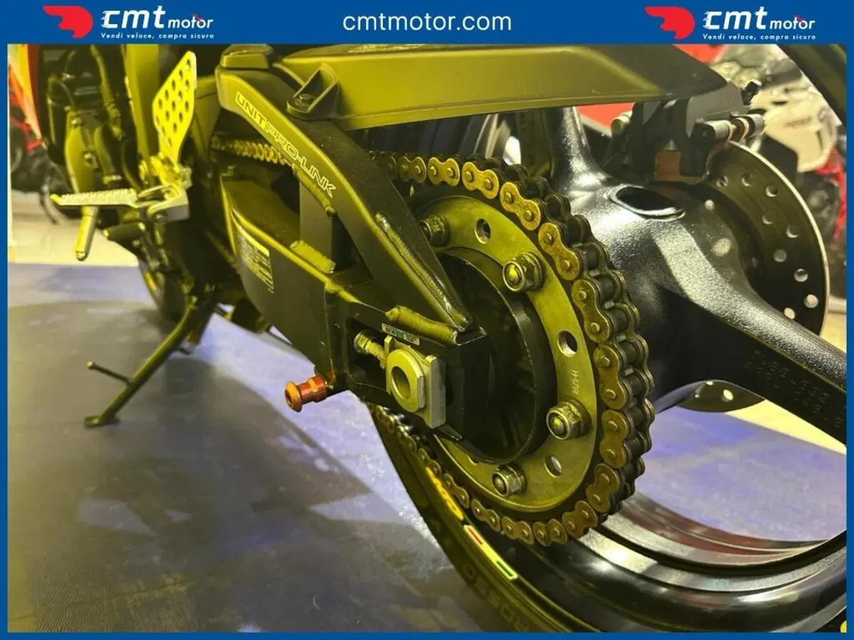 Honda CBR 1000 RR Fireblade (2006 - 07) (12)