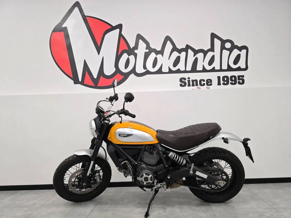 Ducati Scrambler 800 Classic (2015 - 16) (2)