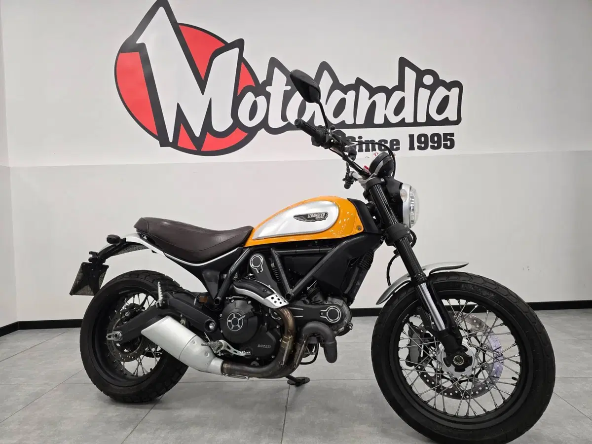 Ducati Scrambler 800 Classic (2015 - 16)