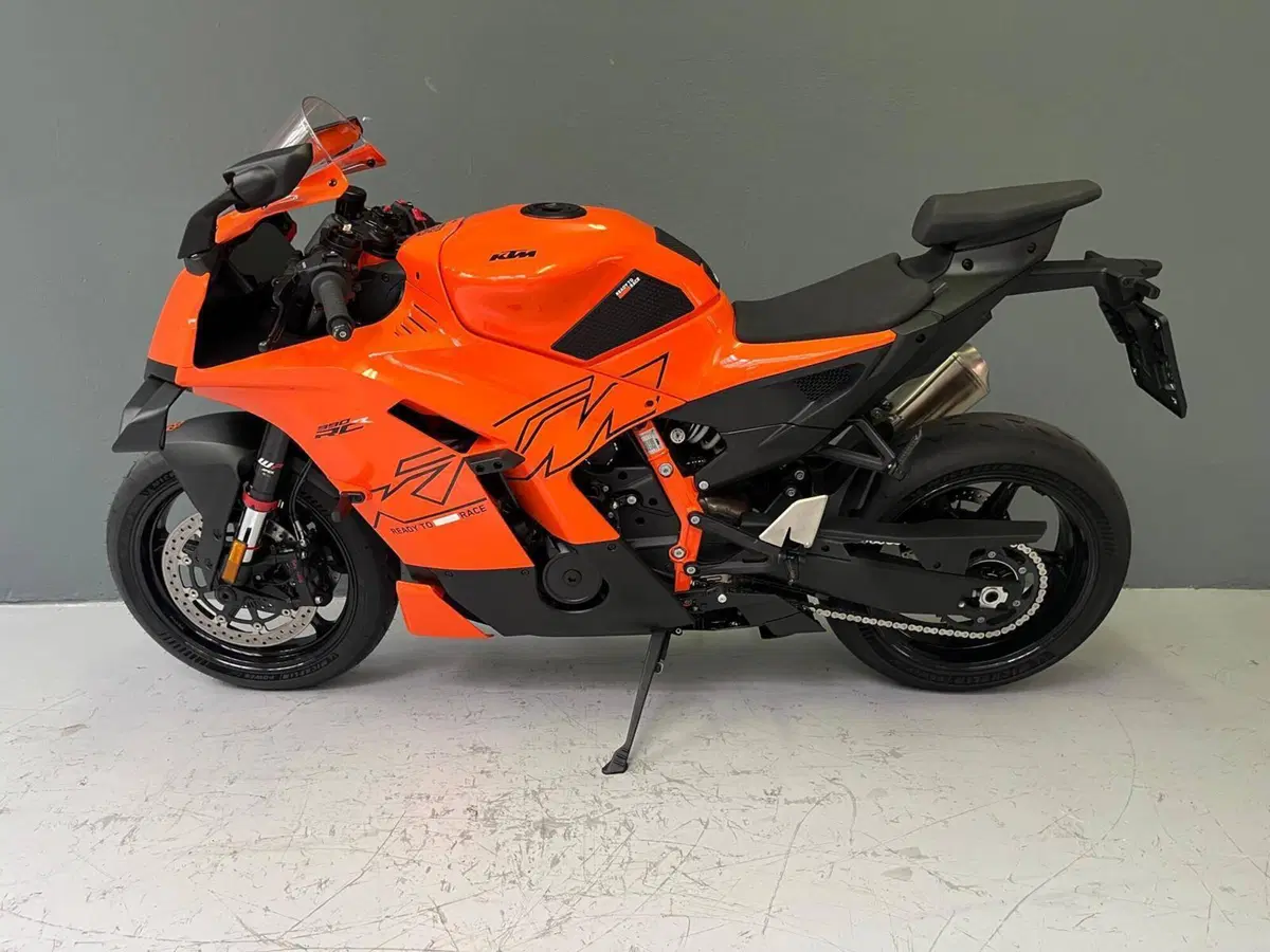 KTM 990 RC R (2026) (2)