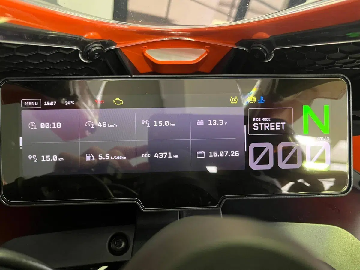 KTM 990 RC R (2026) (10)