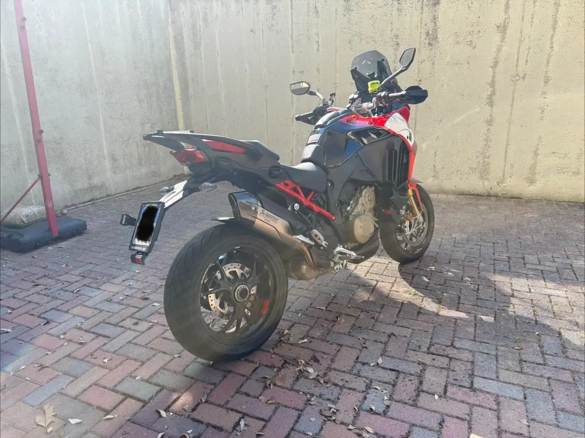 Ducati Multistrada V4 Pikes Peak (2021 - 24) (5)