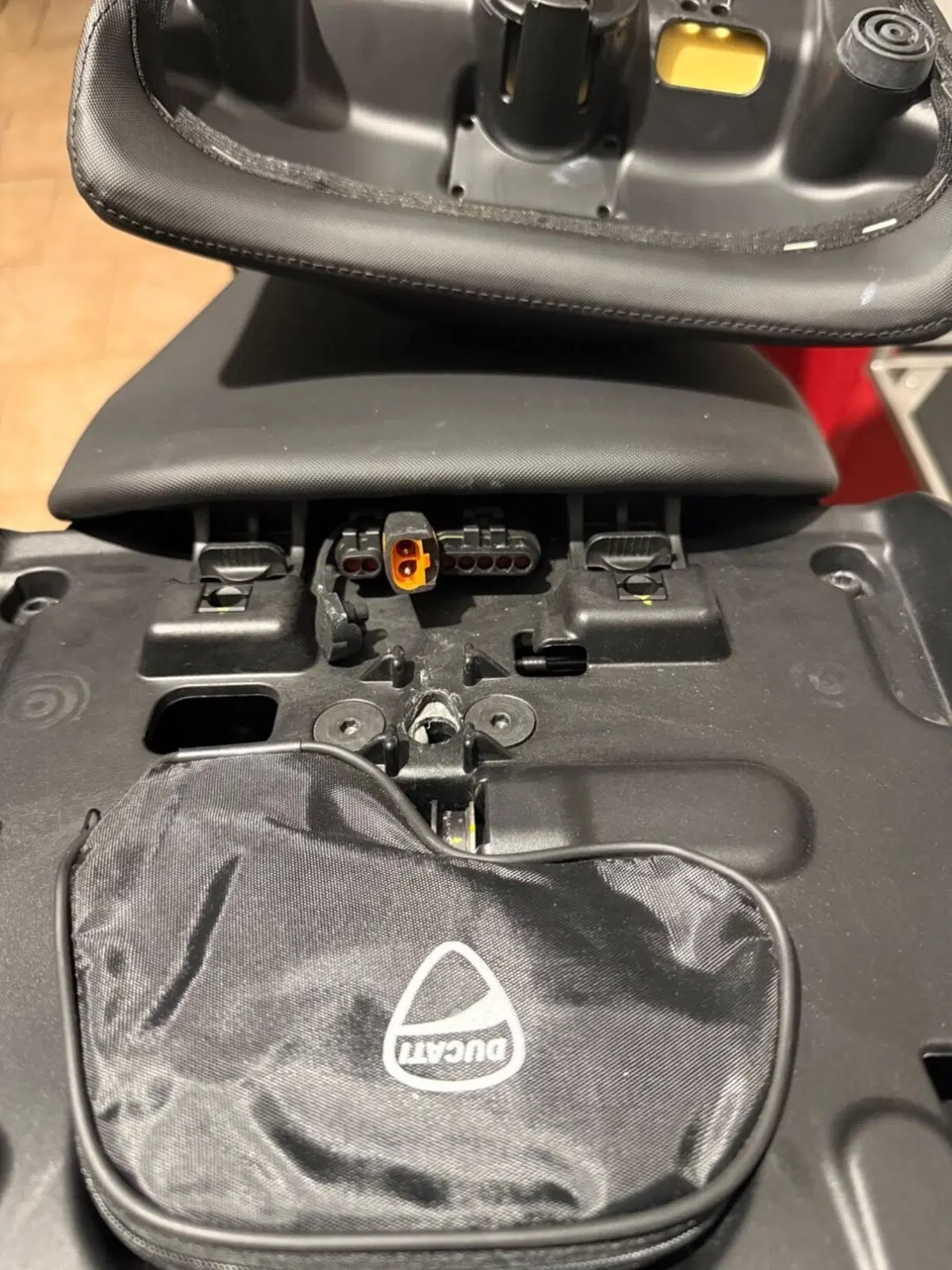 Ducati Multistrada V4 Pikes Peak (2021 - 24) (9)