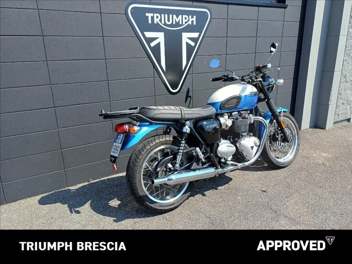Triumph Bonneville T120 (2021 - 25) (3)