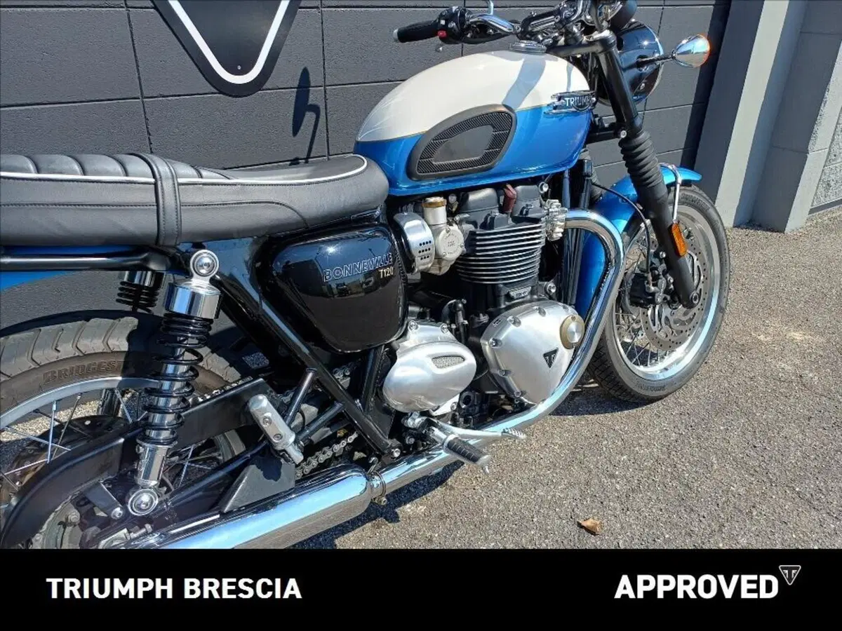 Triumph Bonneville T120 (2021 - 25) (4)