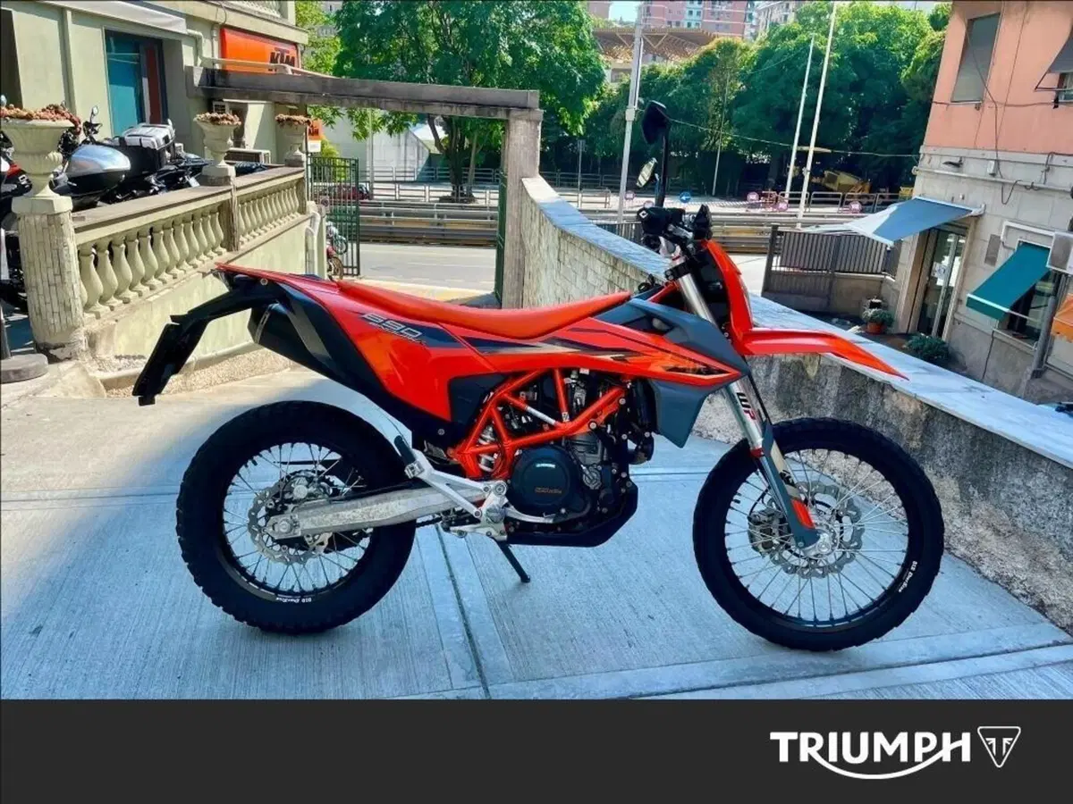 KTM 690 Enduro R (2022 - 25) (2)