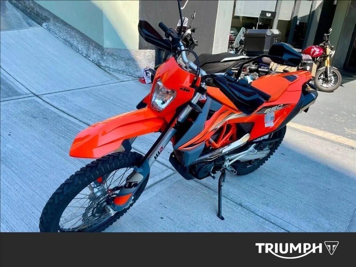 KTM 690 Enduro R (2022 - 25) (5)