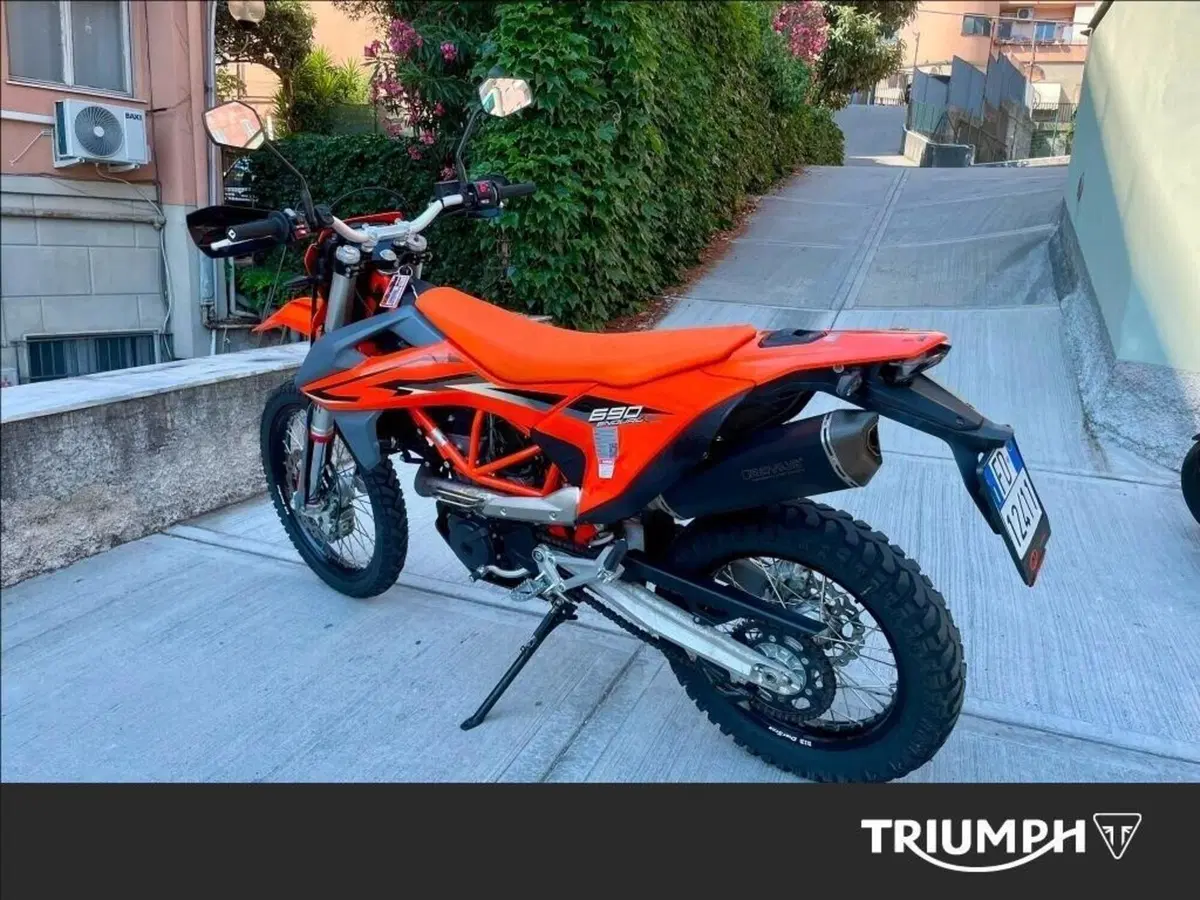KTM 690 Enduro R (2022 - 25) (4)