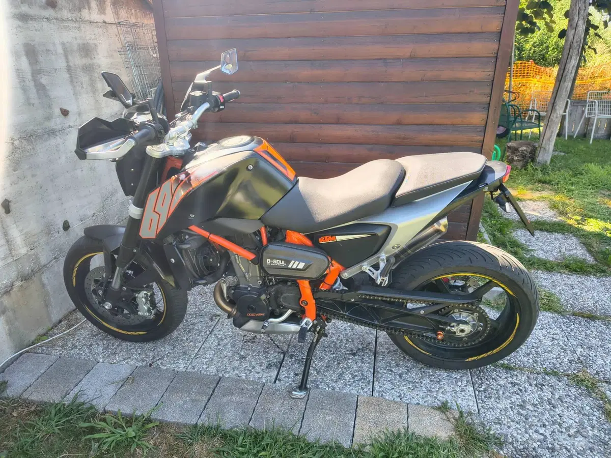 KTM 690 Duke (2012 - 16)