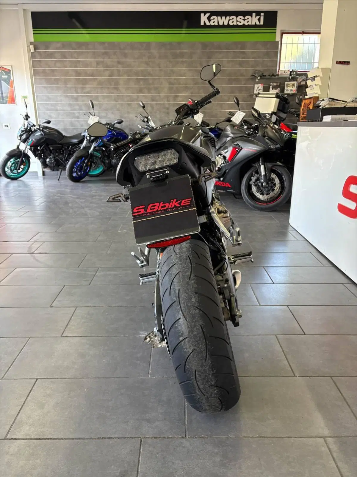 Honda CB 650 F (2017 - 18) (4)