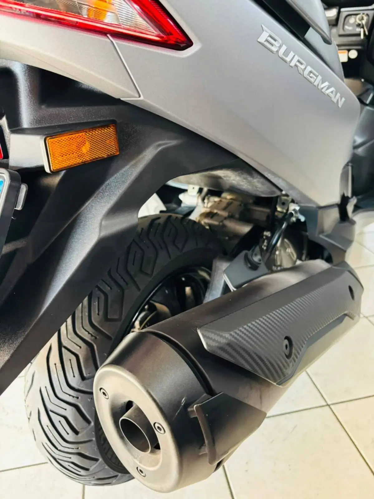 Suzuki Burgman AN 400 (2017 - 20) (3)