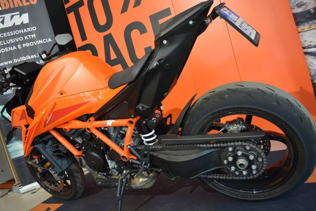 KTM 1390 Super Duke R (2024 - 26) (6)