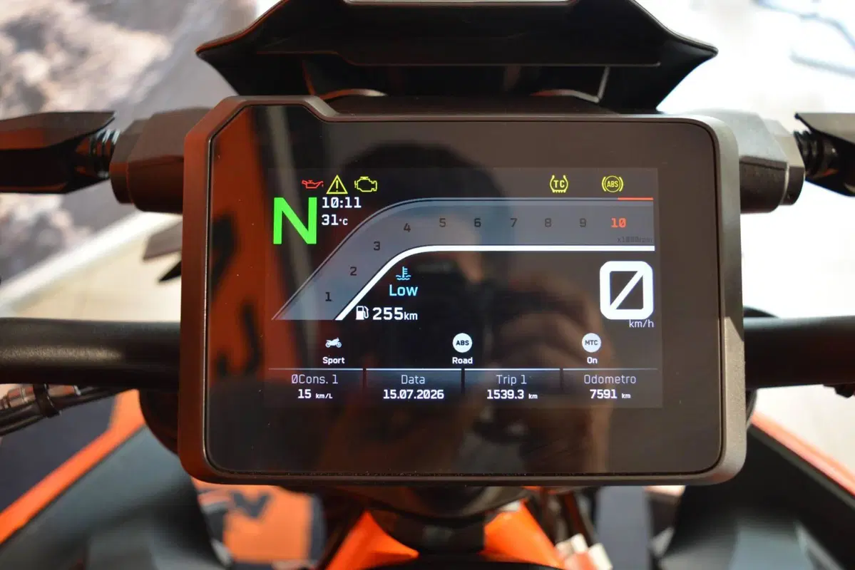 KTM 1390 Super Duke R (2024 - 26) (19)