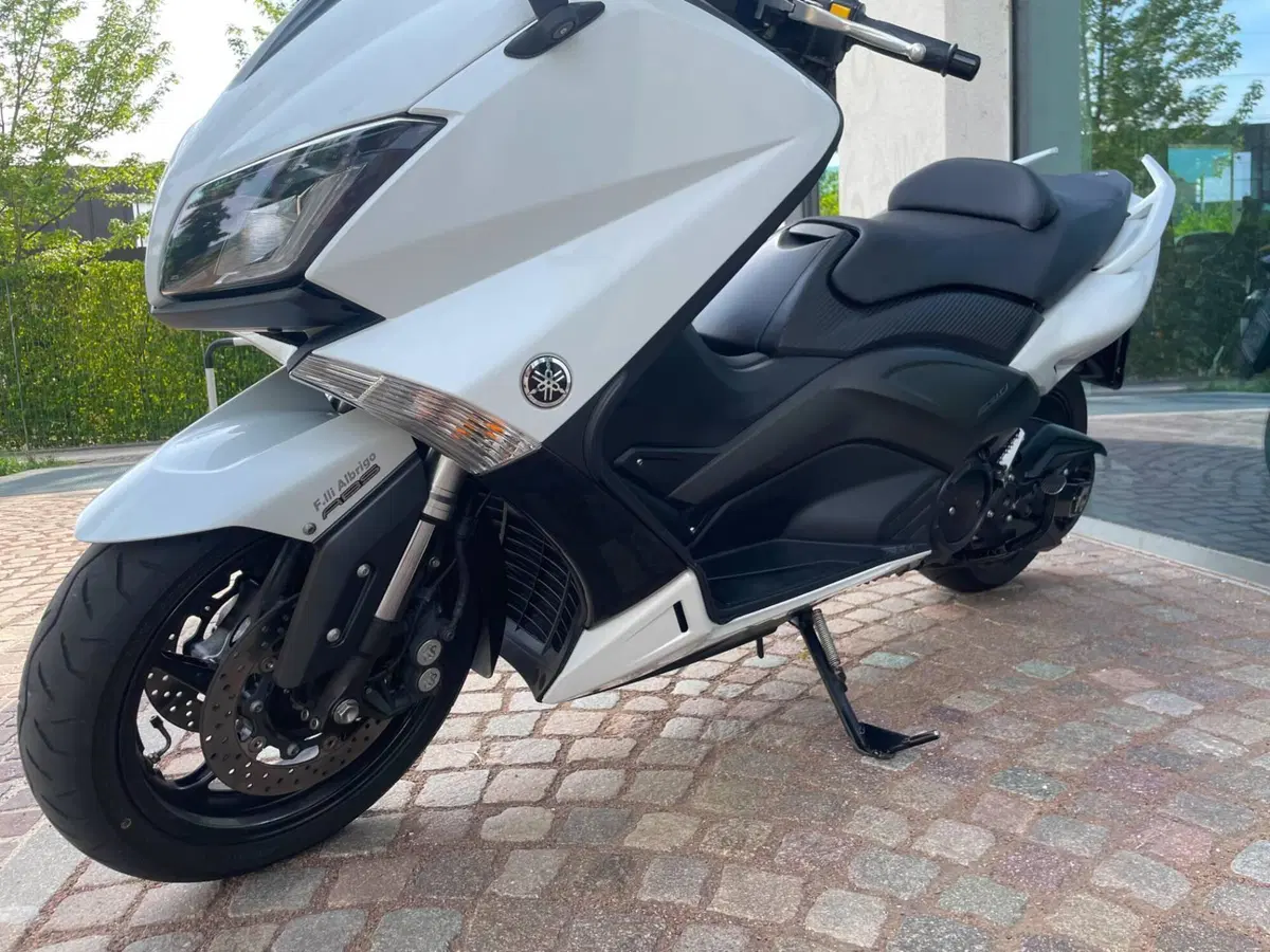 Yamaha T-Max 530 ABS (2015 - 17) (3)
