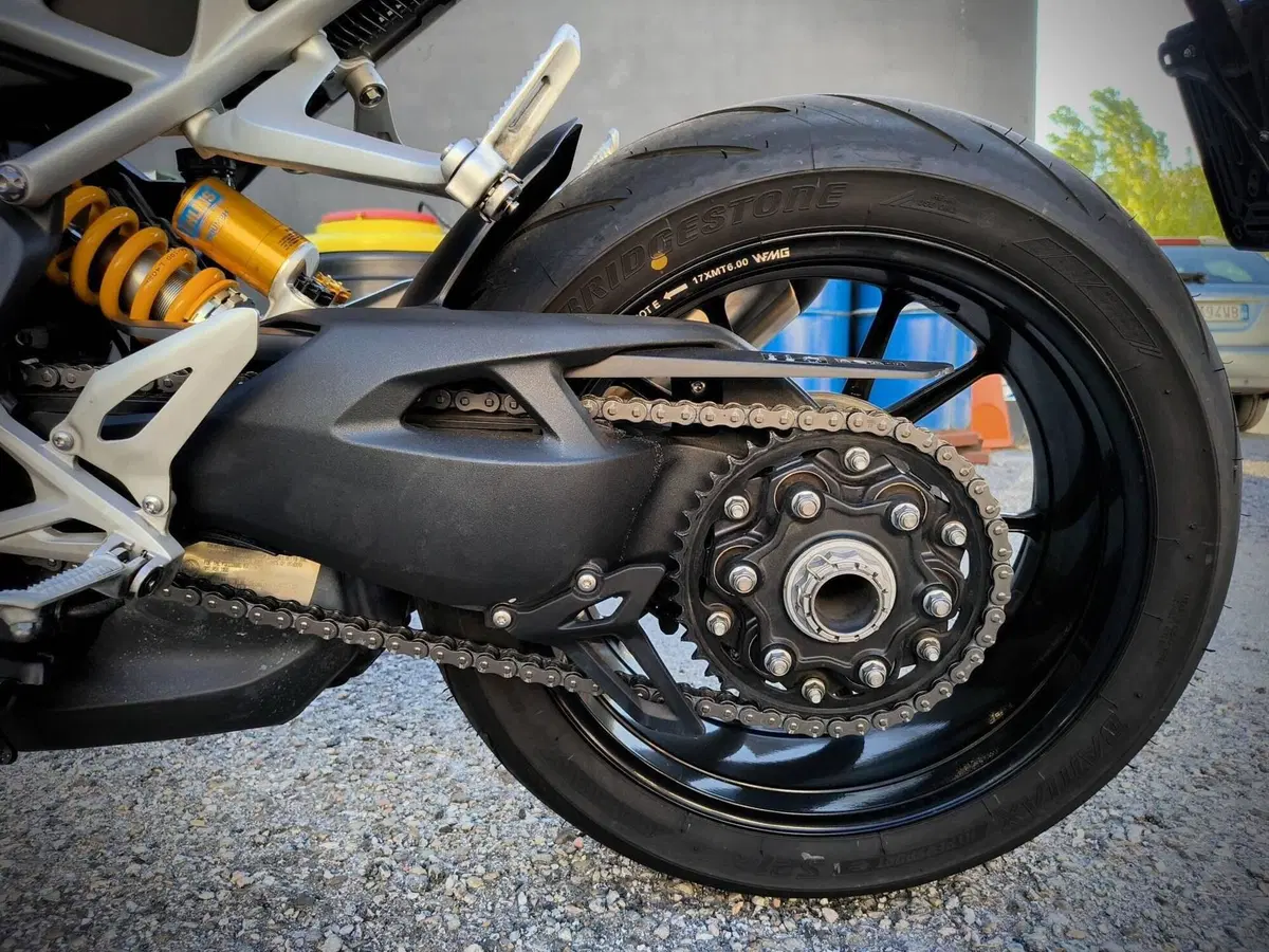 Triumph Speed Triple 1200 RS (2021 - 24) (5)