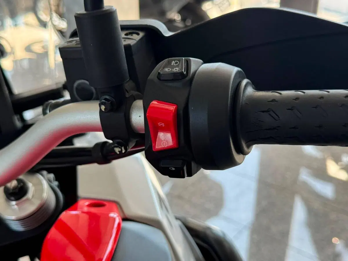 Aprilia Tuareg 660 (2022 - 24) (18)
