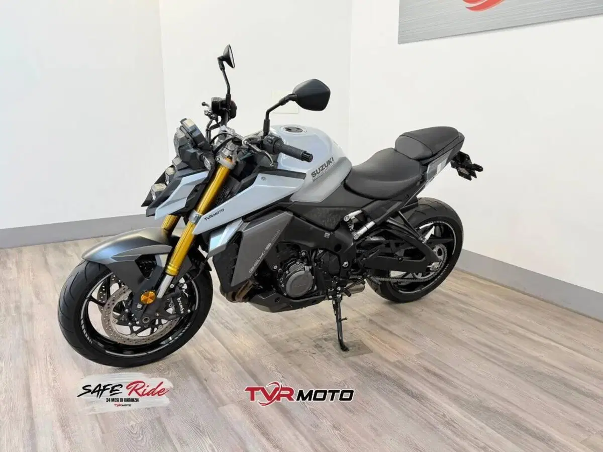 Suzuki GSX-S1000 (2021 - 25) (5)