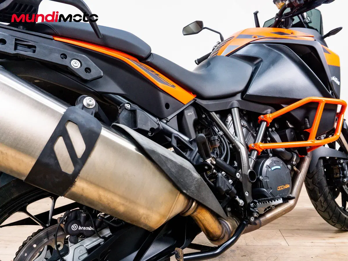KTM 1290 Super Adventure S (2021) (4)