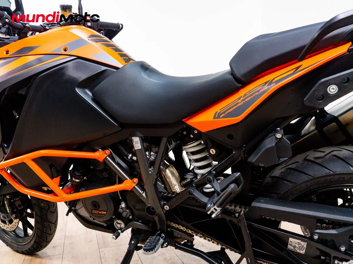 KTM 1290 Super Adventure S (2021) (10)