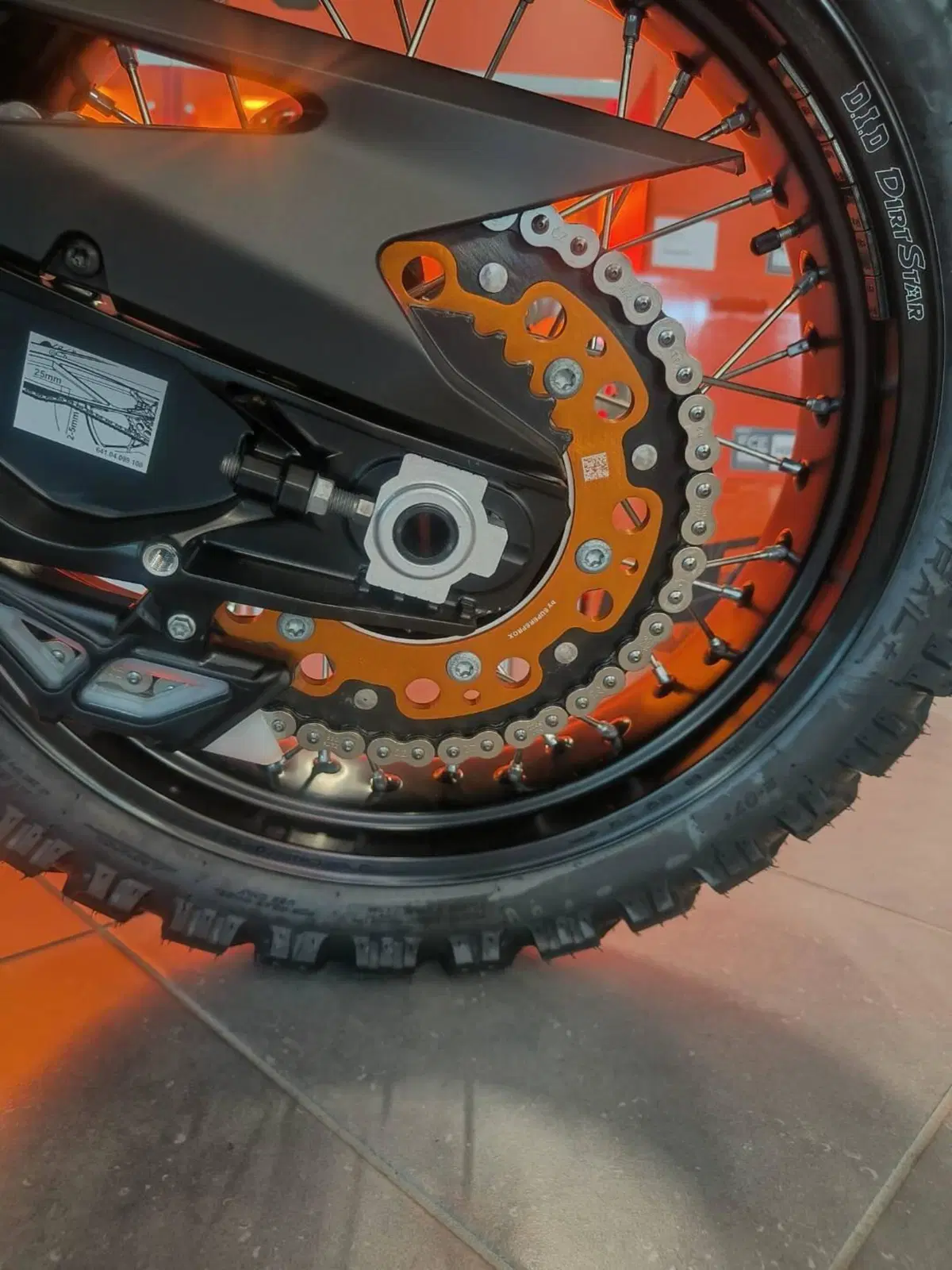 KTM 890 Adventure R Rally (2026) (8)