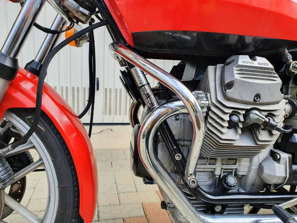 Moto Guzzi V35 II (4)