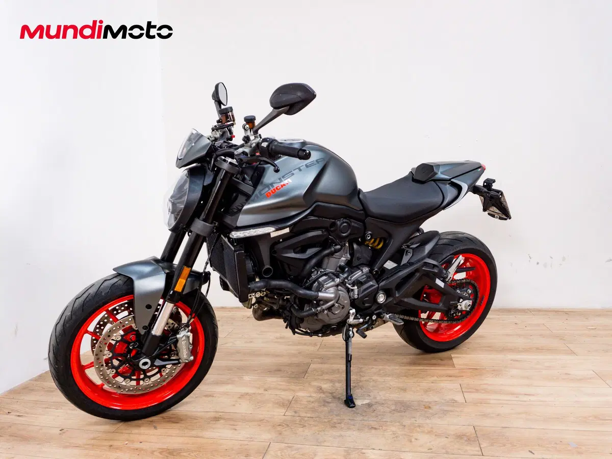 Ducati Monster 937 (2021 - 25) (8)