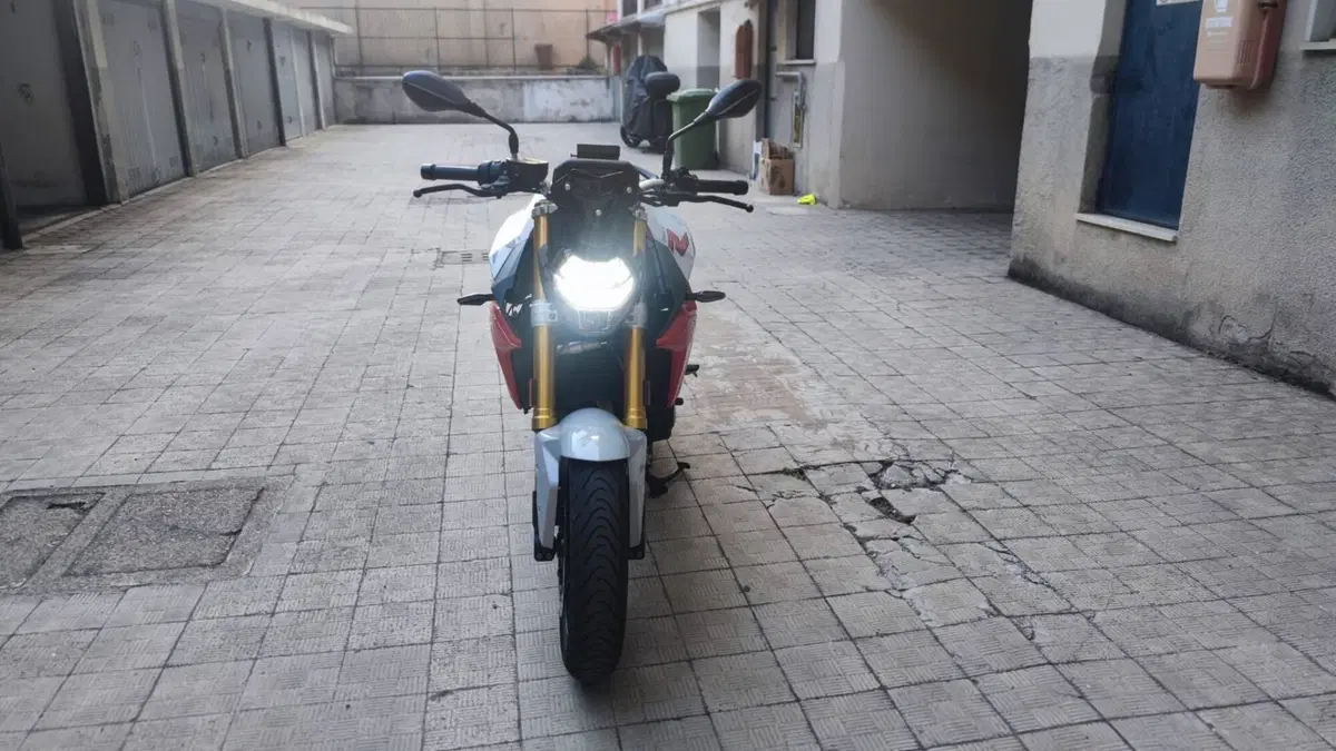 Bmw F 900 R (2021 - 24) (2)