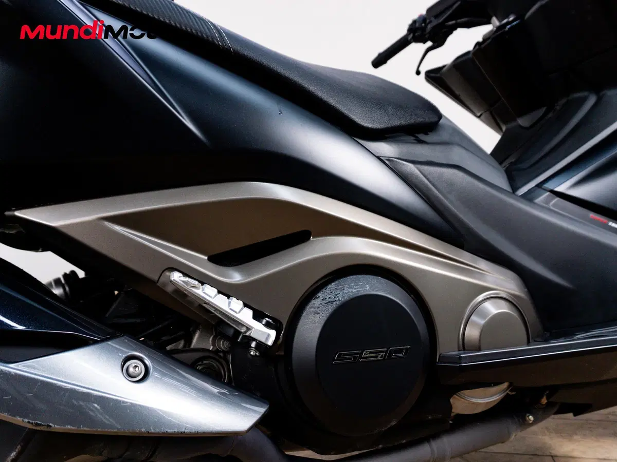 Kymco AK 550 ETS (2021 - 26) (4)