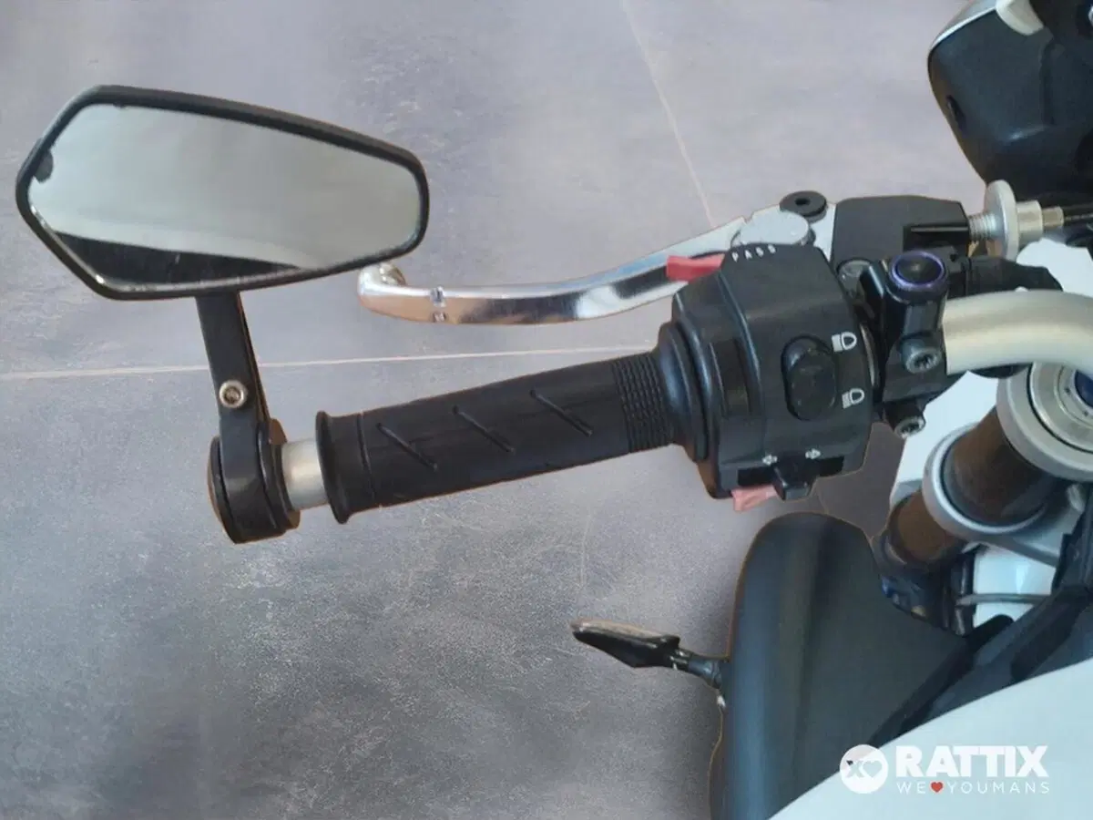 Triumph Street Triple R (2013 - 14) (9)