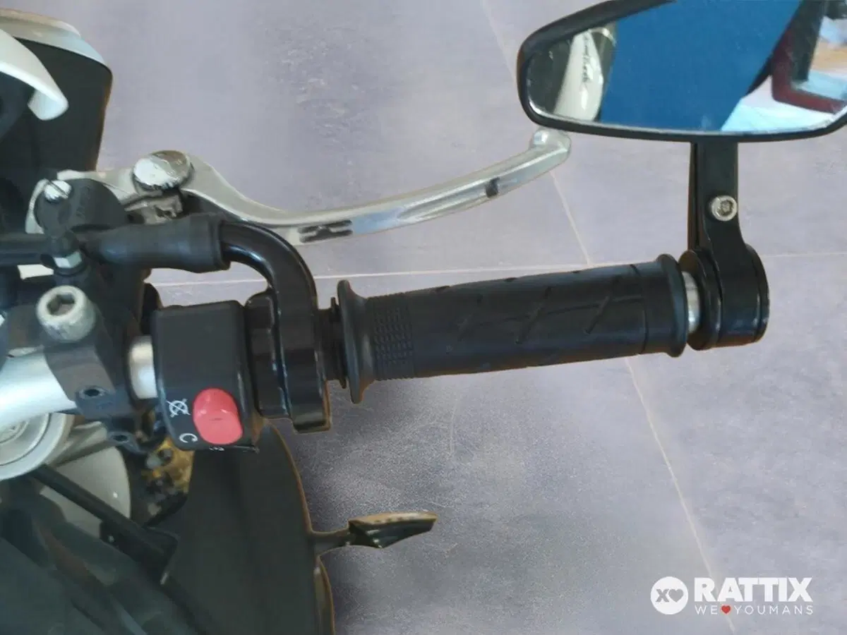 Triumph Street Triple R (2013 - 14) (10)