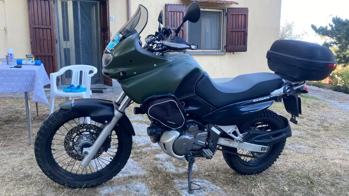 Suzuki XF 650 Freewind (1997 - 03) (2)