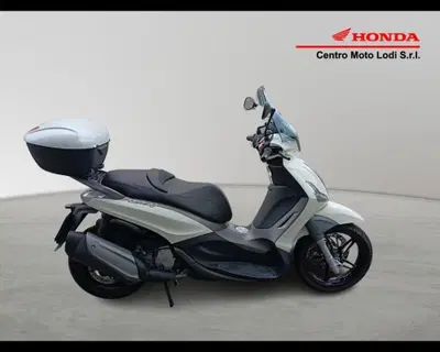 Piaggio Beverly 350 SportTouring ie ABS (2011 - 17) usata