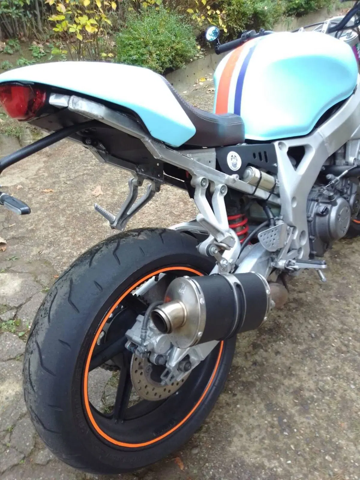 Honda CBR 900 RR Fireblade (2000 - 01) (3)
