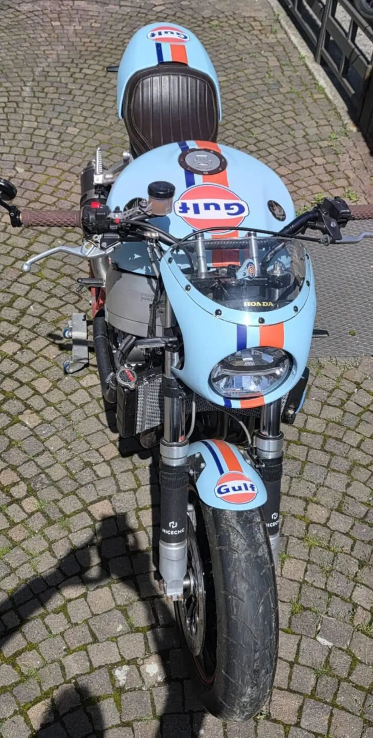 Honda CBR 900 RR Fireblade (2000 - 01) (4)