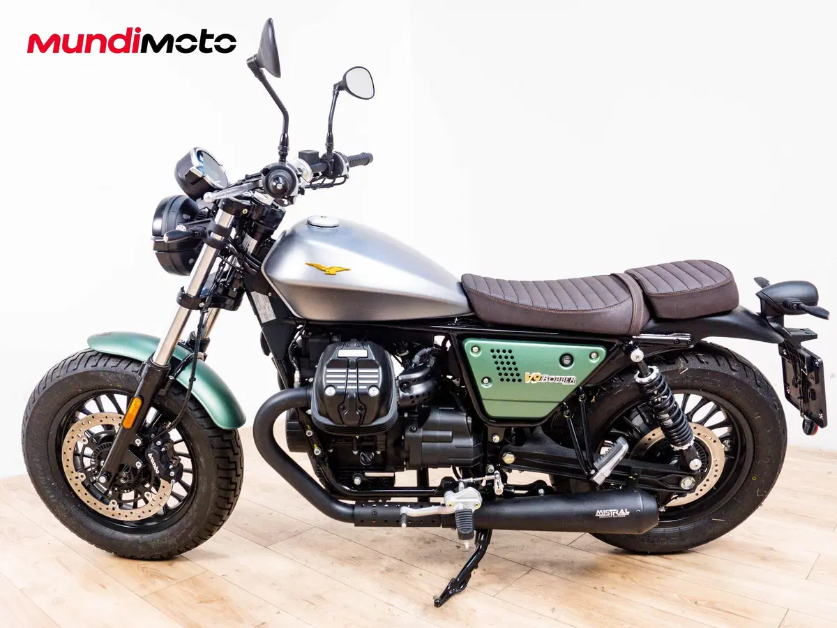 Moto Guzzi V9 Bobber Centenario (2021 - 22) (6)
