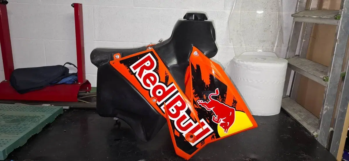 Serbatoio 11 Lt KTM EXC 400-450-525 2003/2006 (4)