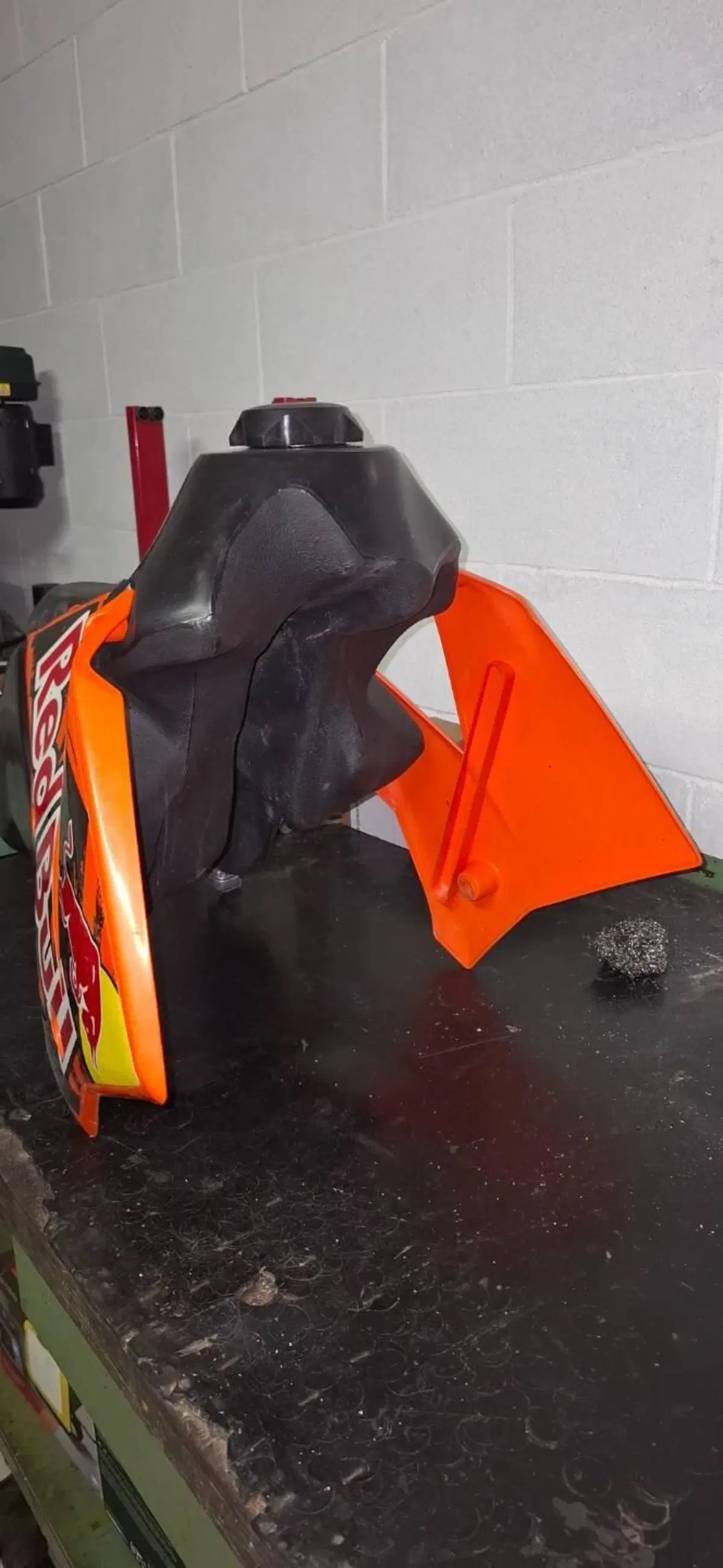 Serbatoio 11 Lt KTM EXC 400-450-525 2003/2006 (5)