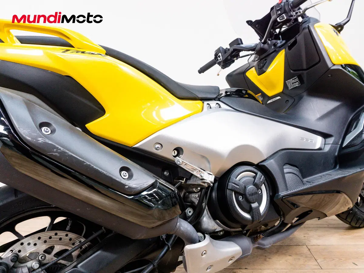 Yamaha T-Max 560 Tech Max (2020) (4)