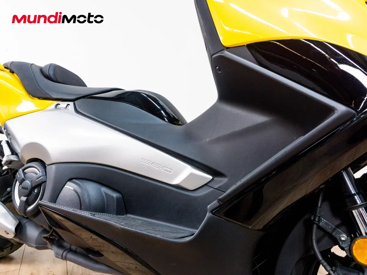 Yamaha T-Max 560 Tech Max (2020) (5)